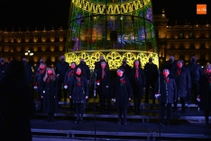 El Coro Annuba actúa en la Plaza Mayor de Salamanca en el Ciclo Navidad Polifónica | Vanesa Martins